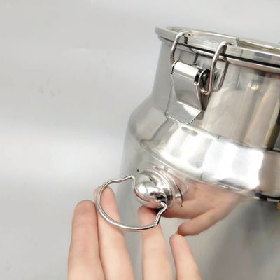 De super dik 0.8mm Roestvrij staalmelk kan Kleine 8L Verzegelde Opslag